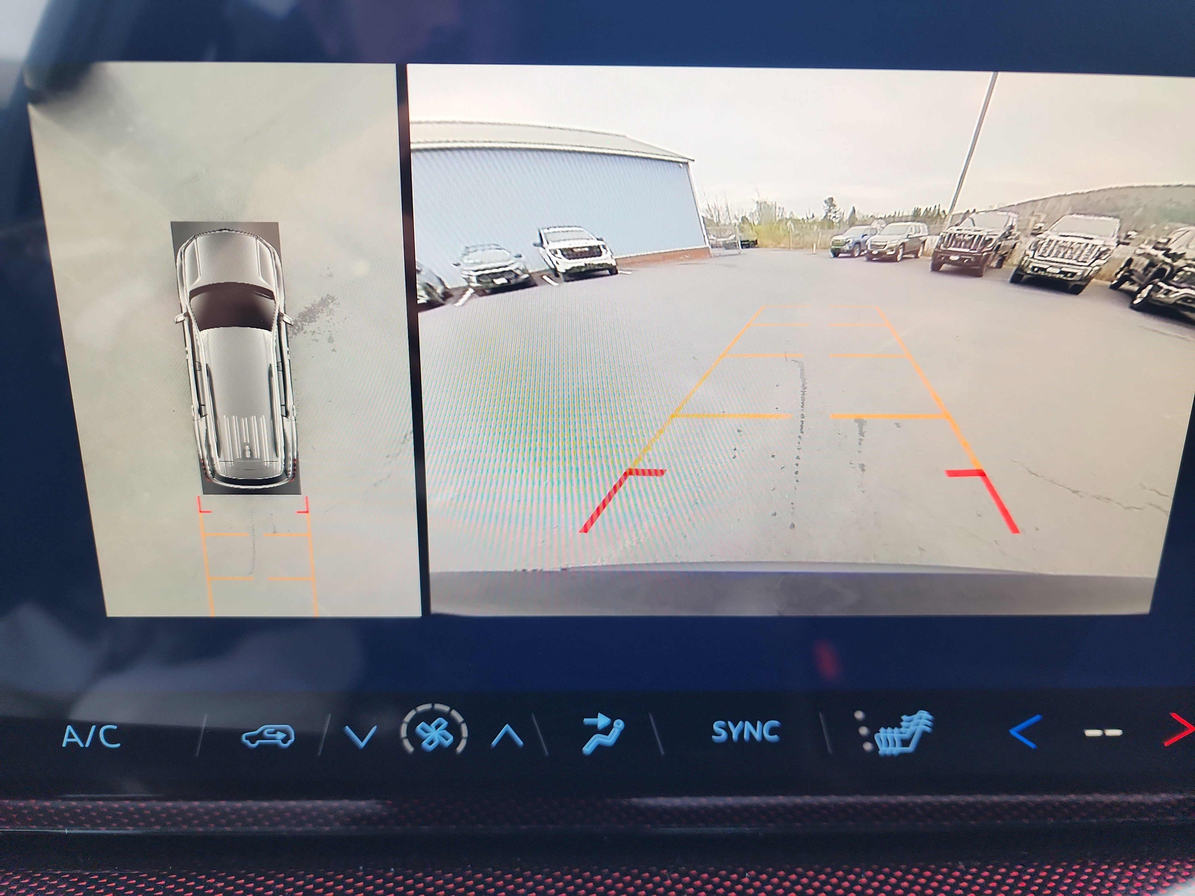 New 2026 Chevrolet Traverse Z71 w/ Enhanced Driving Package AWD/4WD image 19