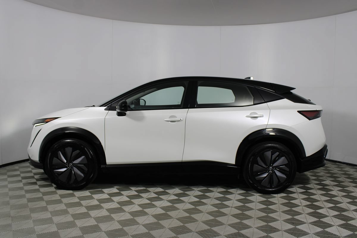 Used 2023 Nissan Ariya AWD image 30