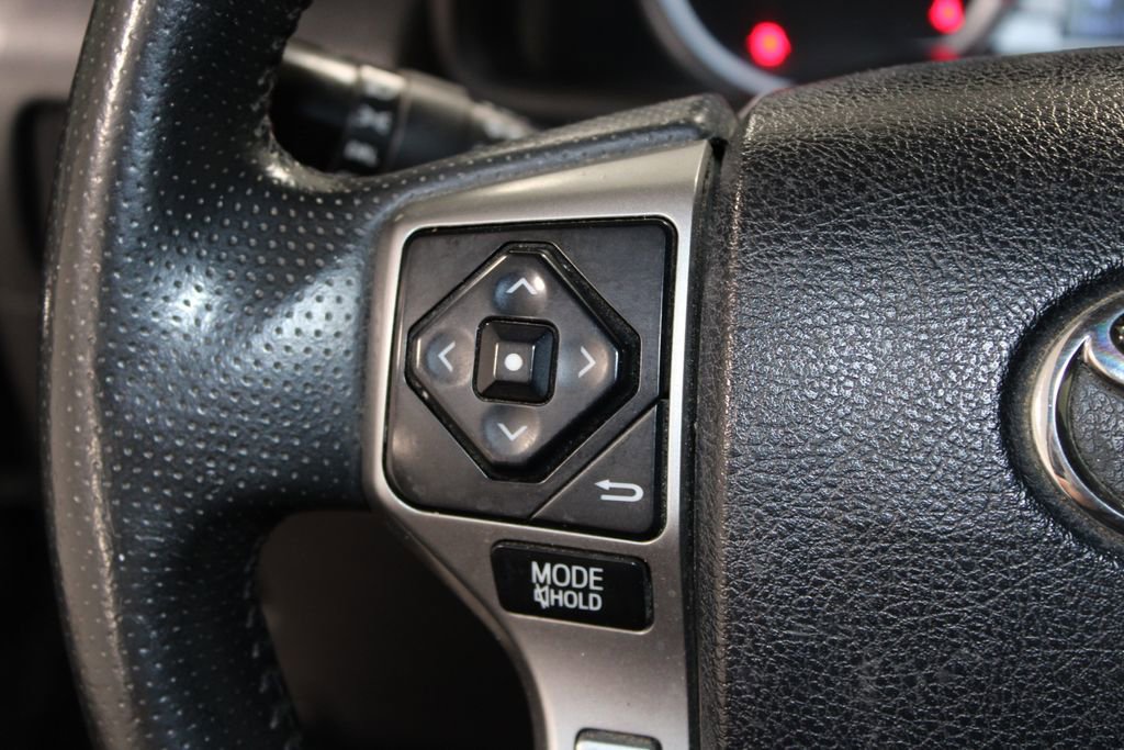 Used 2018 Toyota 4Runner SR5 image 33