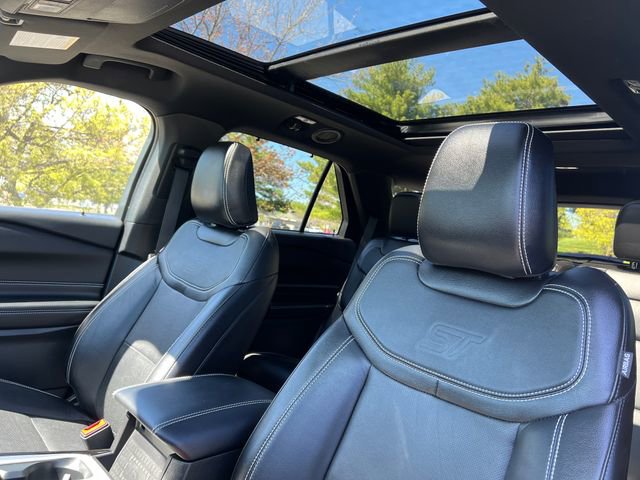 Used 2023 Ford Explorer ST w/ Equipment Group 401A AWD/4WD image 17