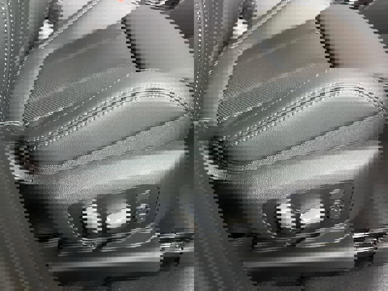 Certified 2024 BMW X3 xDrive30i w/ Convenience Package image 16