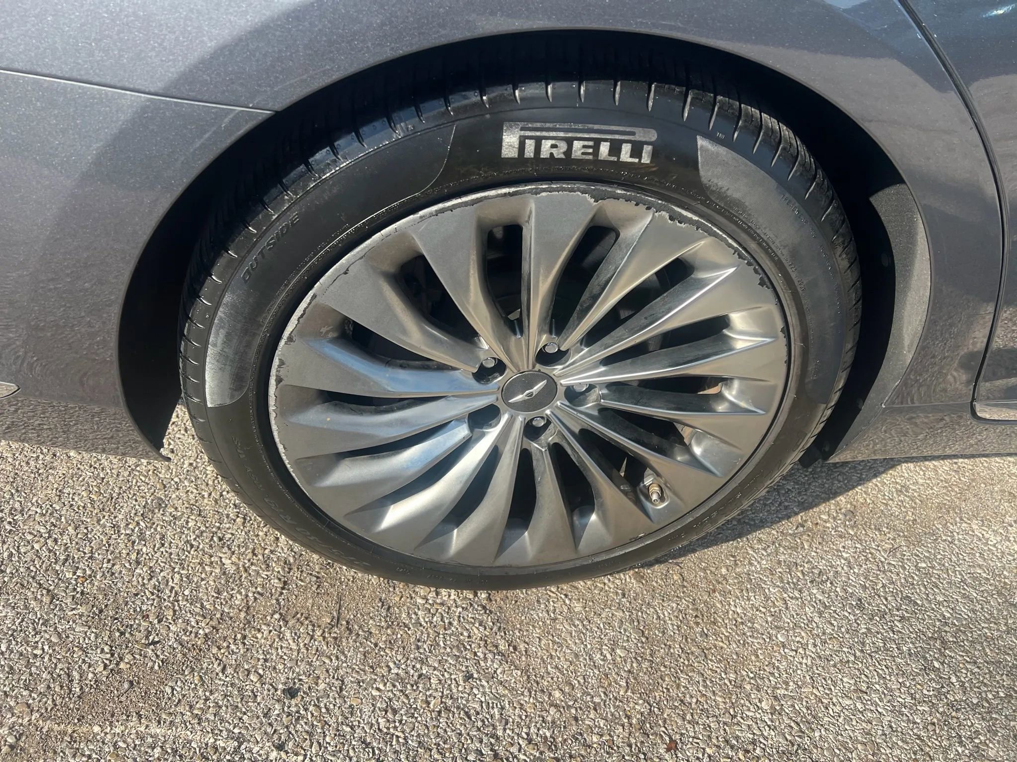 Used 2017 Genesis G90 5.0 Ultimate image 8