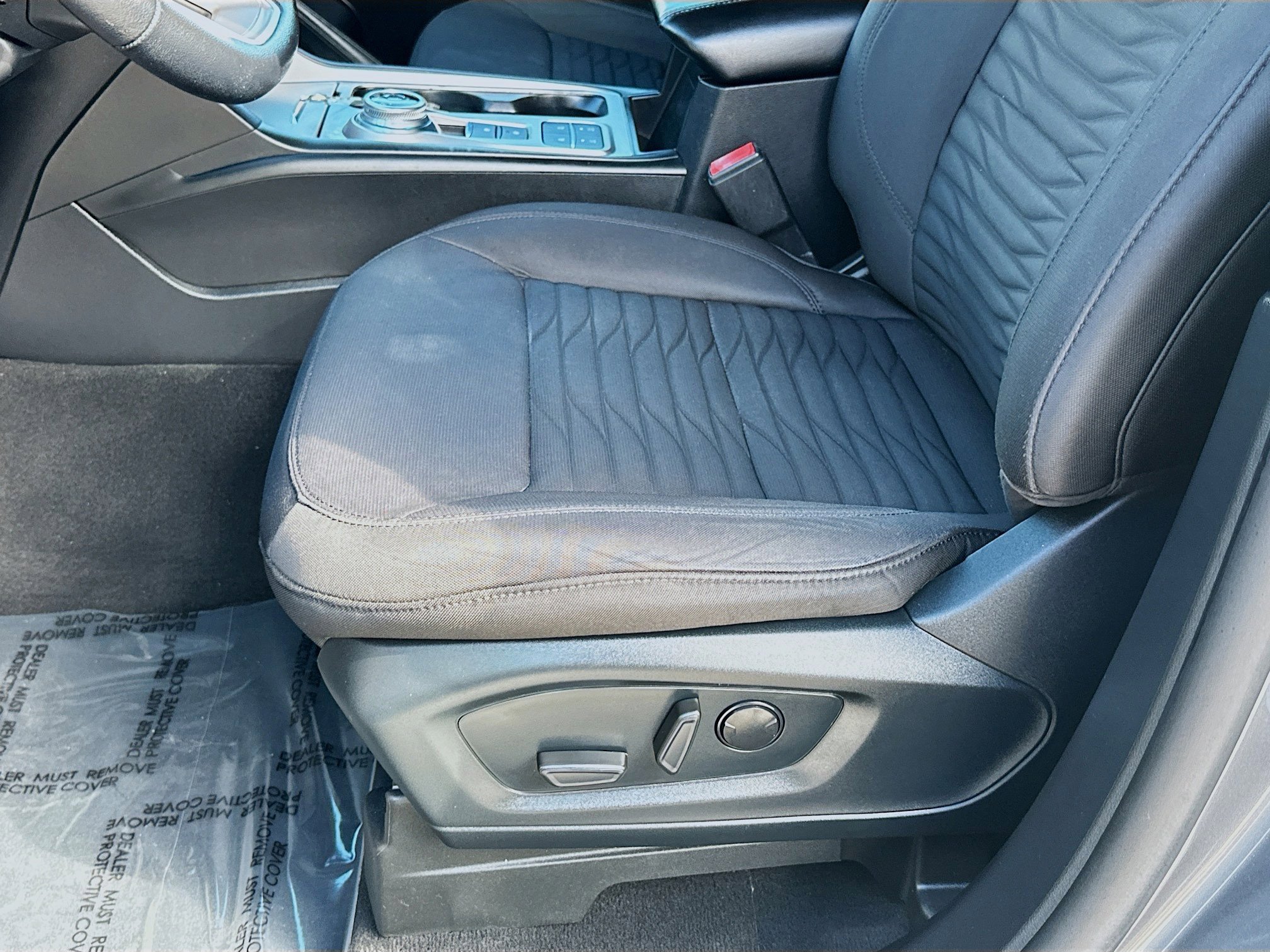 Used 2021 Ford Explorer XLT image 17