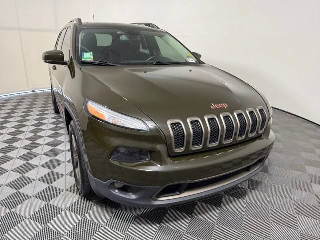Used 2016 Jeep Cherokee 75th Anniversary AWD/4WD image 8