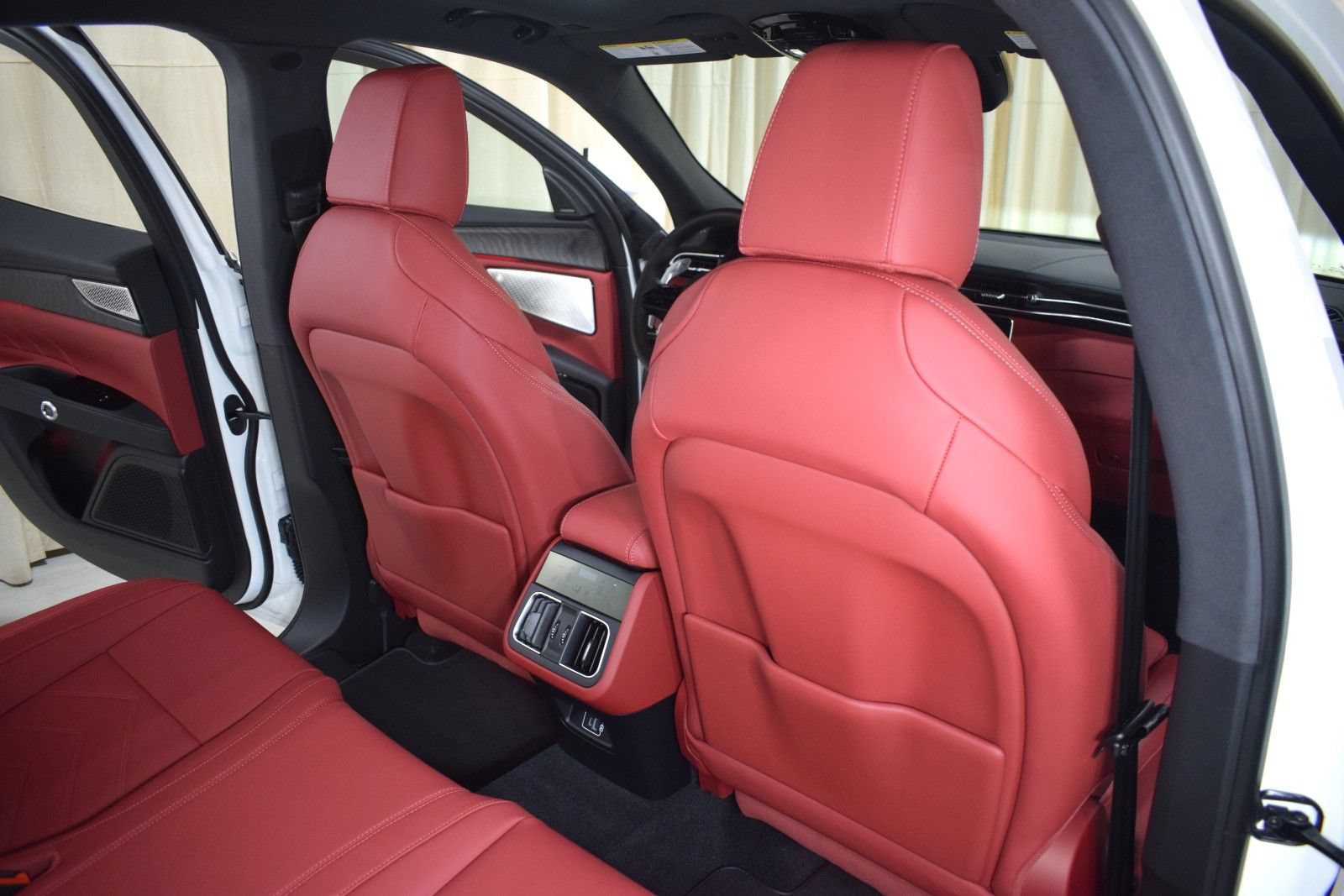 Certified 2025 Maserati Grecale Modena AWD/4WD image 19