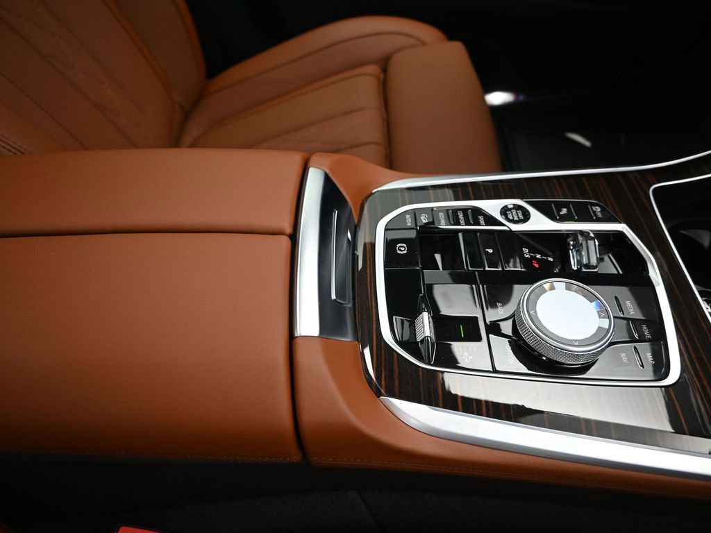 New 2026 BMW X5 M60i image 28