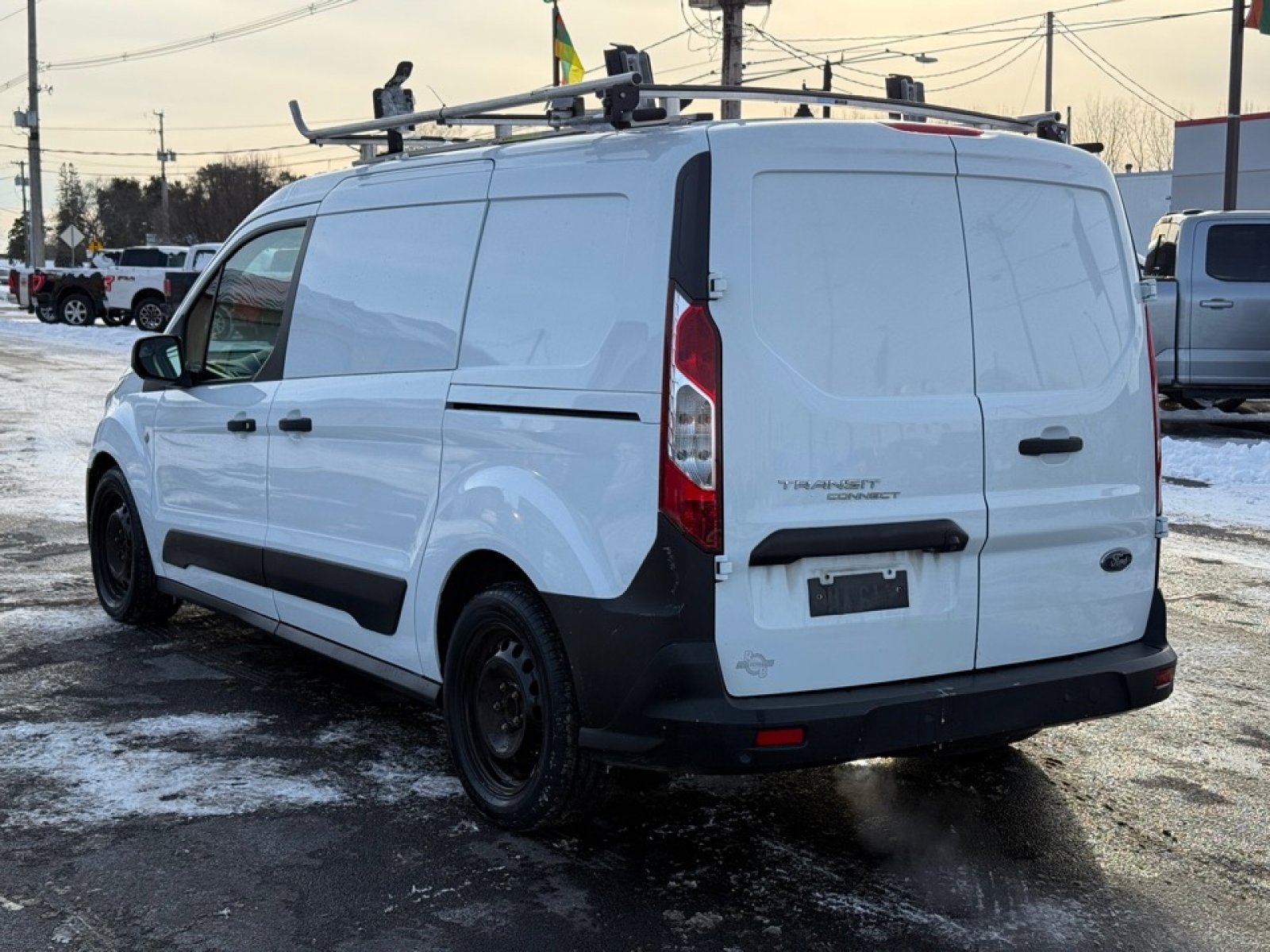 Used 2020 Ford Transit Connect XL image 6