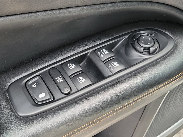 Used 2018 Jeep Compass Limited AWD/4WD image 19