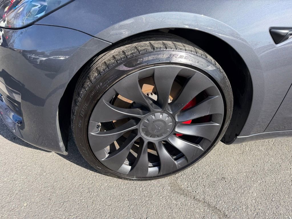 Used 2023 Tesla Model 3 Performance image 9
