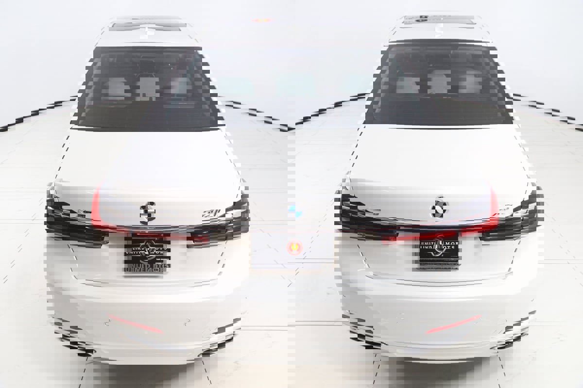 Used 2020 BMW 740i xDrive w/ Cold Weather Package image 56