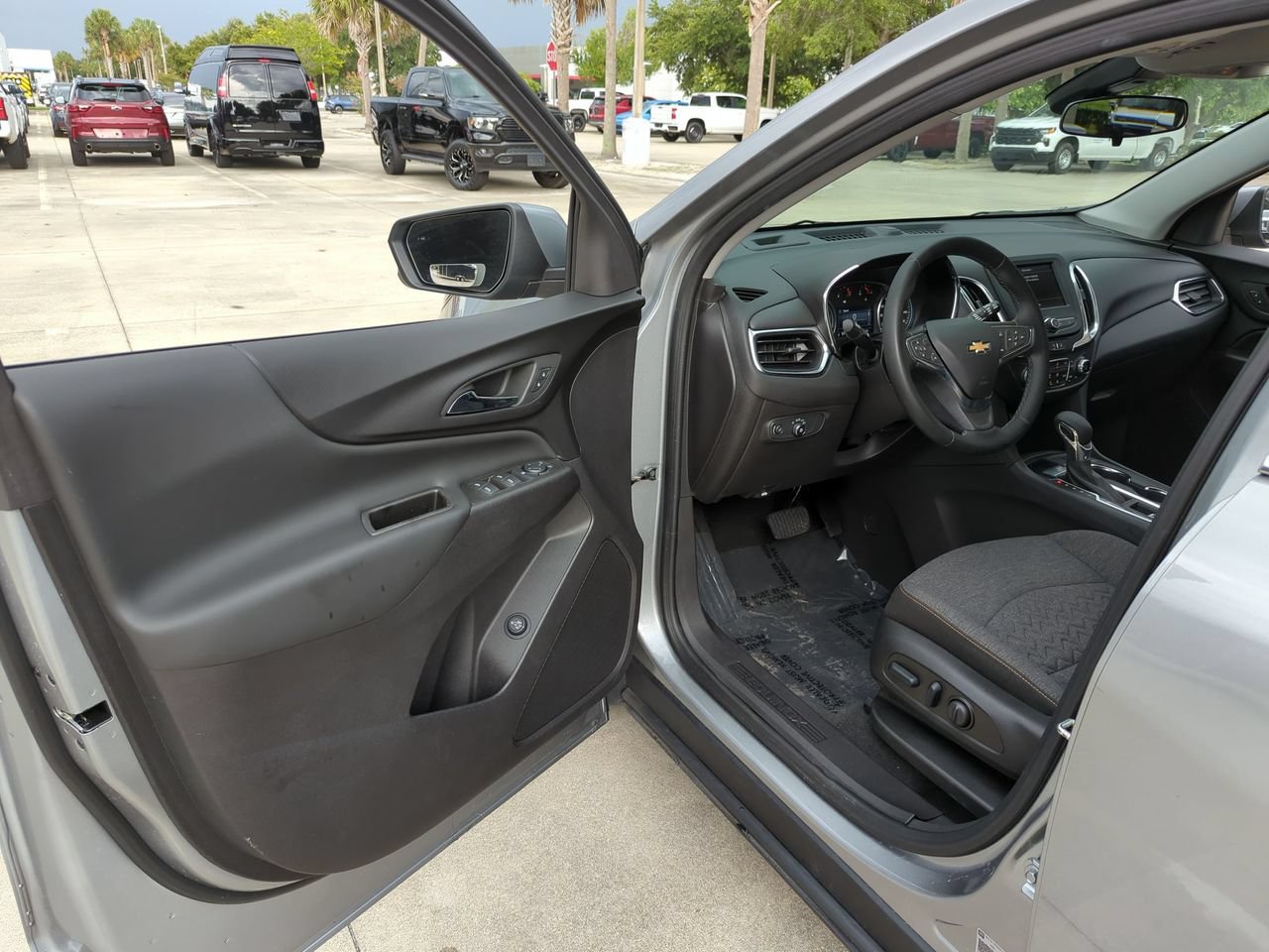 Certified 2024 Chevrolet Equinox LT FWD image 7