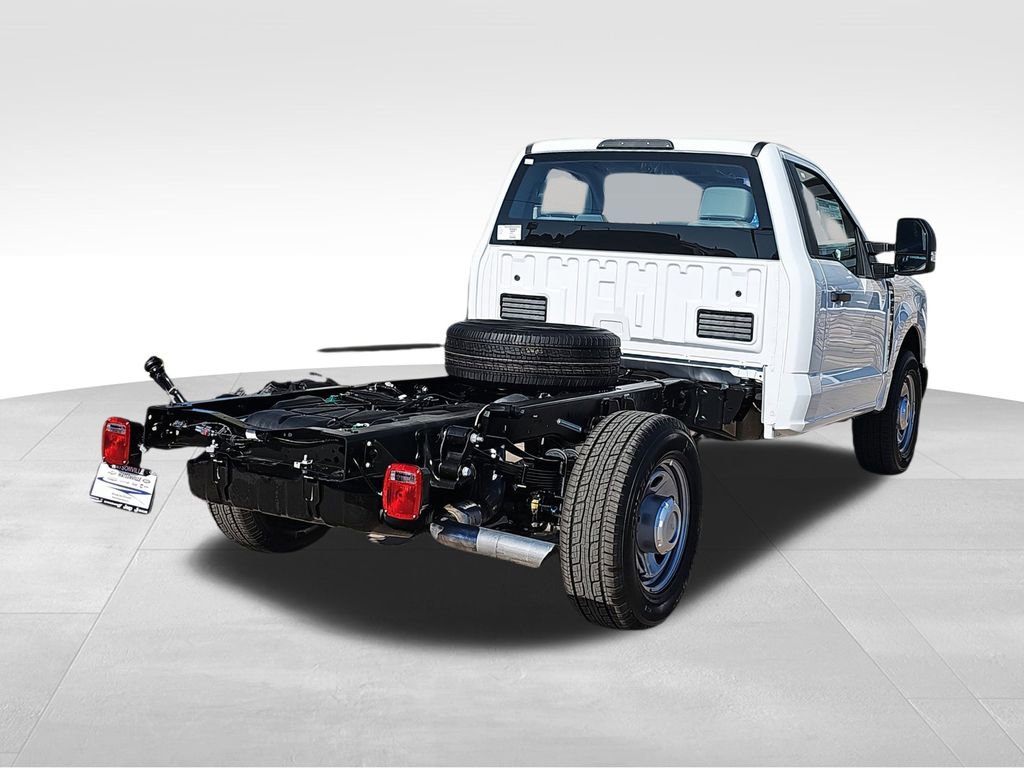 New 2026 Ford F350 XL image 3