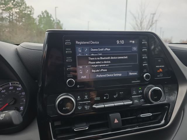 Used 2021 Toyota Highlander L image 35