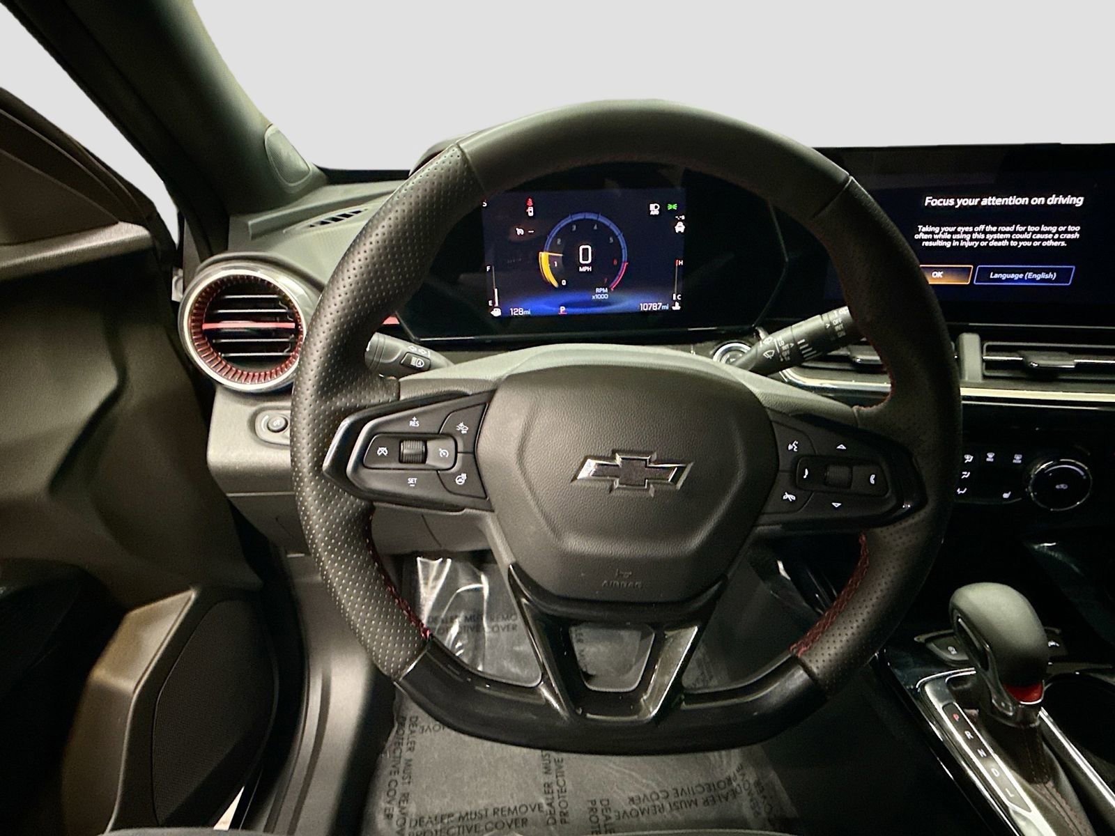 Certified 2025 Chevrolet Trax RS w/ Driver Confidence Package image 14