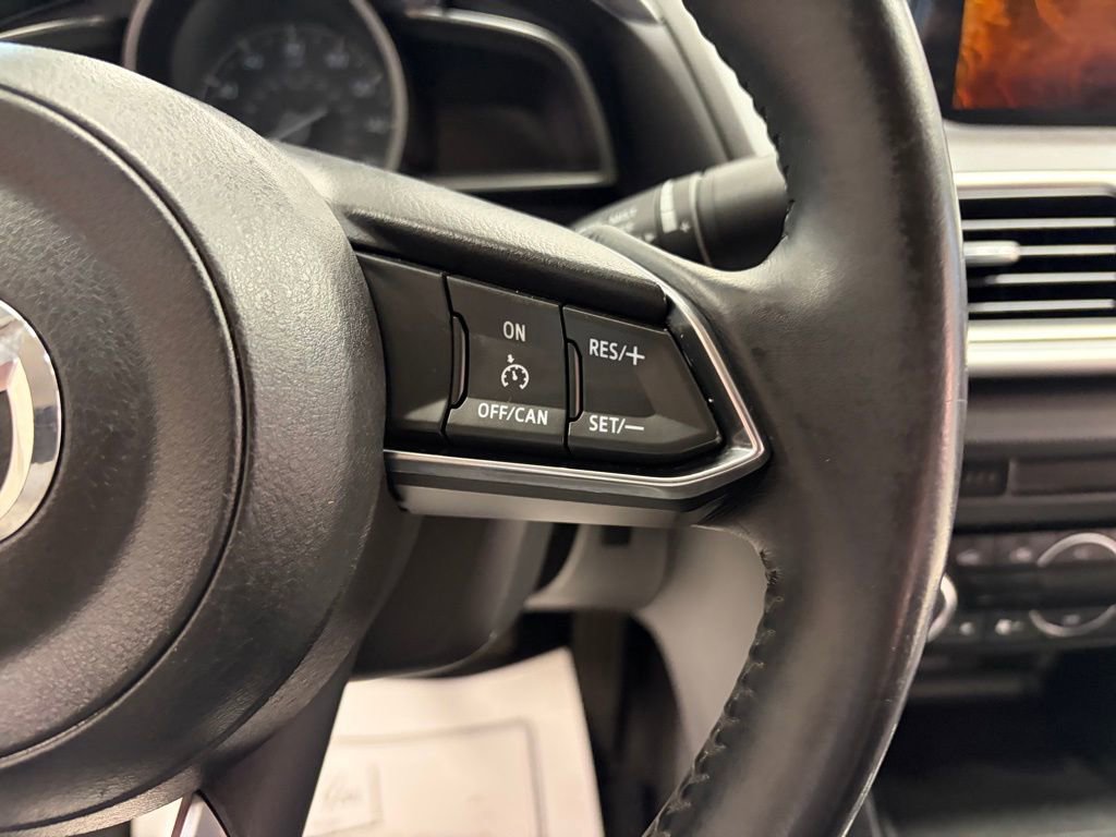 Used 2017 MAZDA MAZDA3 Touring image 12