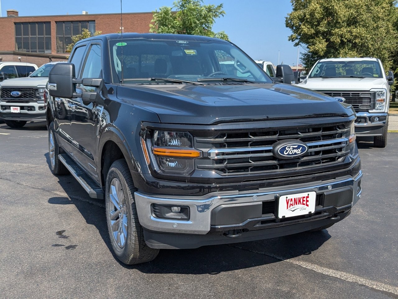 New 2025 Ford F150 XLT w/ Equipment Group 302A MID