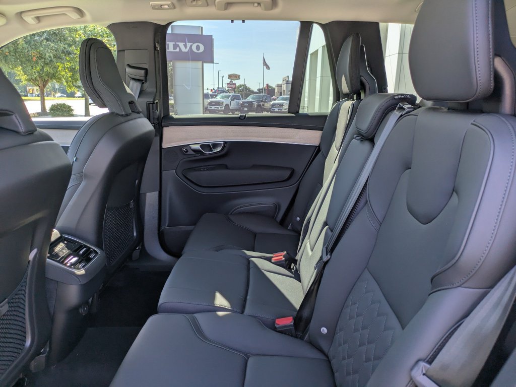 New 2027 Volvo XC90 B6 Plus AWD/4WD image 13