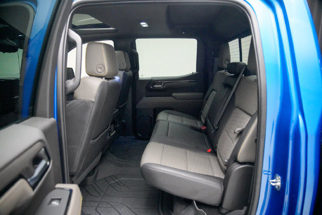 Used 2023 Chevrolet Silverado 1500 ZR2 w/ Technology Package AWD/4WD image 16