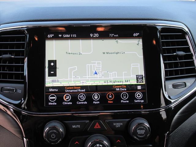 Used 2021 Jeep Grand Cherokee Laredo X image 21