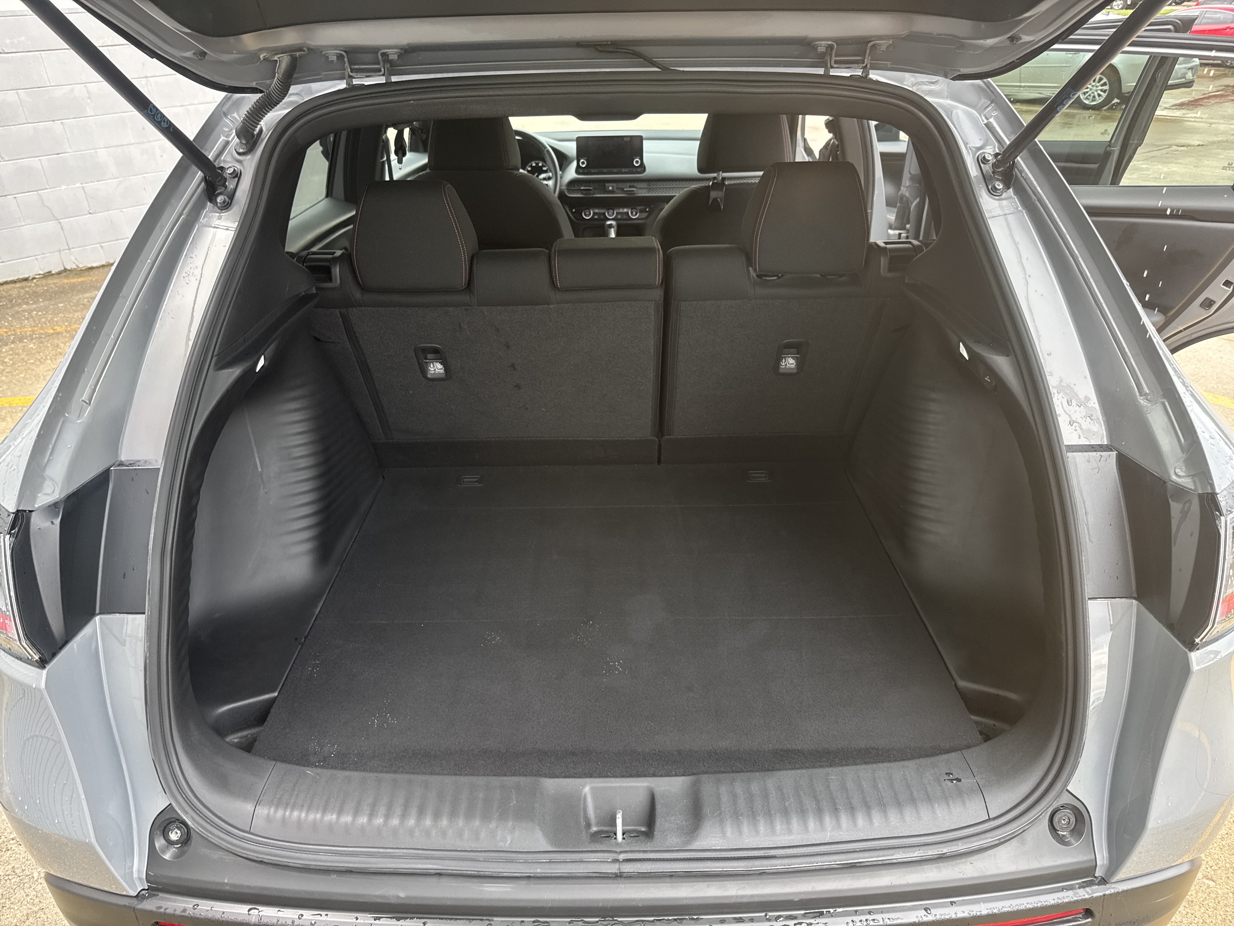 Used 2023 Honda HR-V Sport image 8
