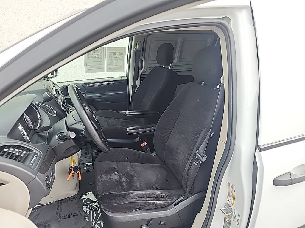 Used 2014 RAM C/V Tradesman FWD image 7
