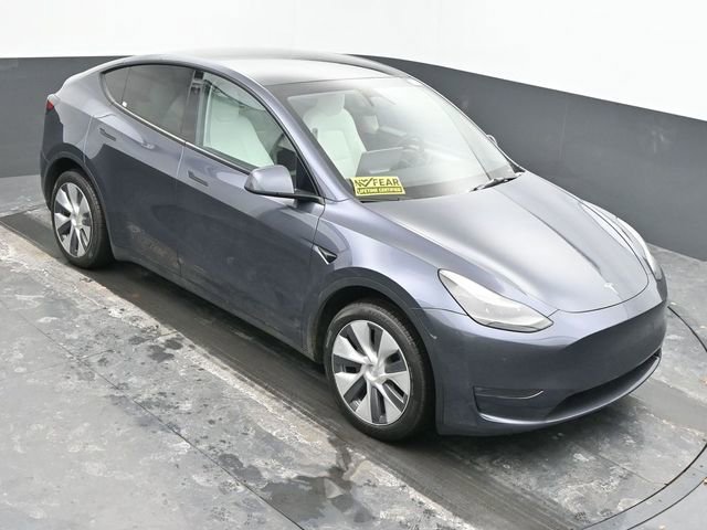 Used 2023 Tesla Model Y Long Range image 35