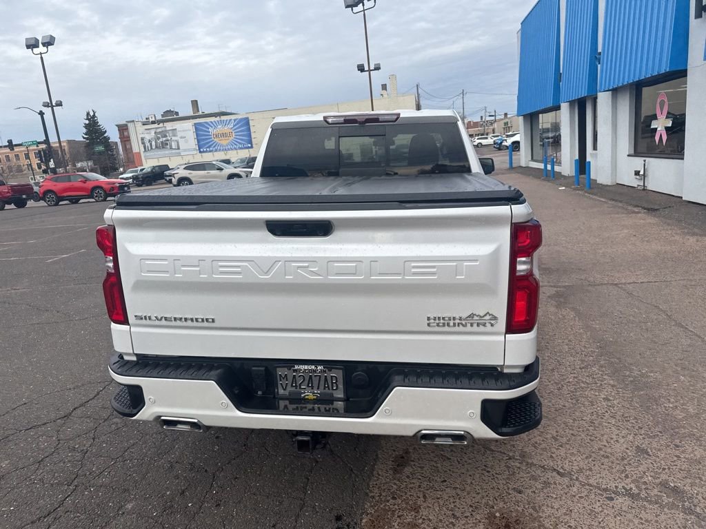 Certified 2022 Chevrolet Silverado 1500 High Country w/ Z71 Off-Road Package AWD/4WD image 9