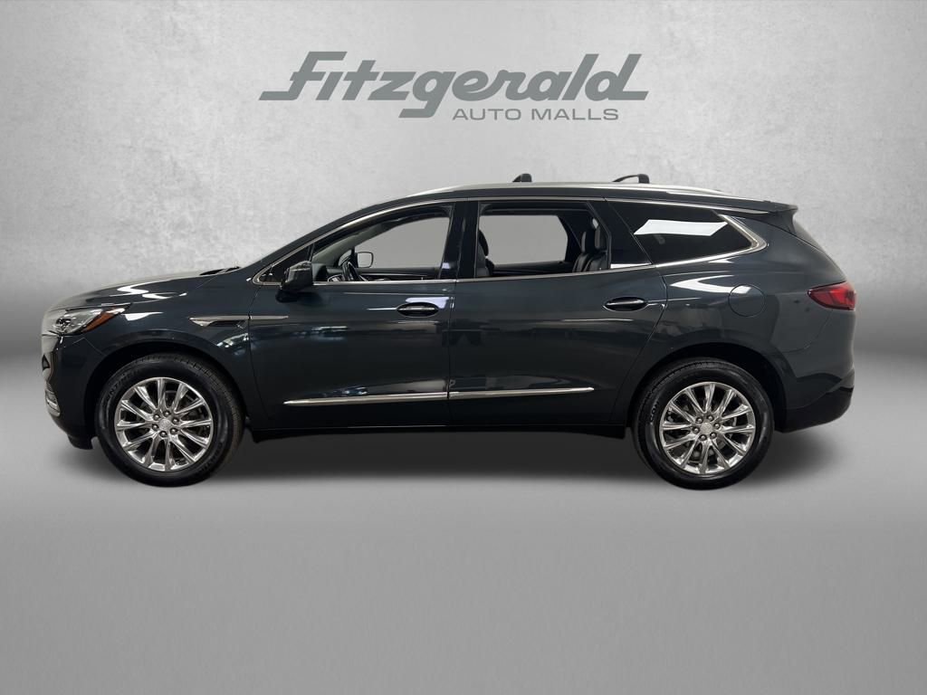 Used 2020 Buick Enclave Essence w/ Sound and Sites Package image 2