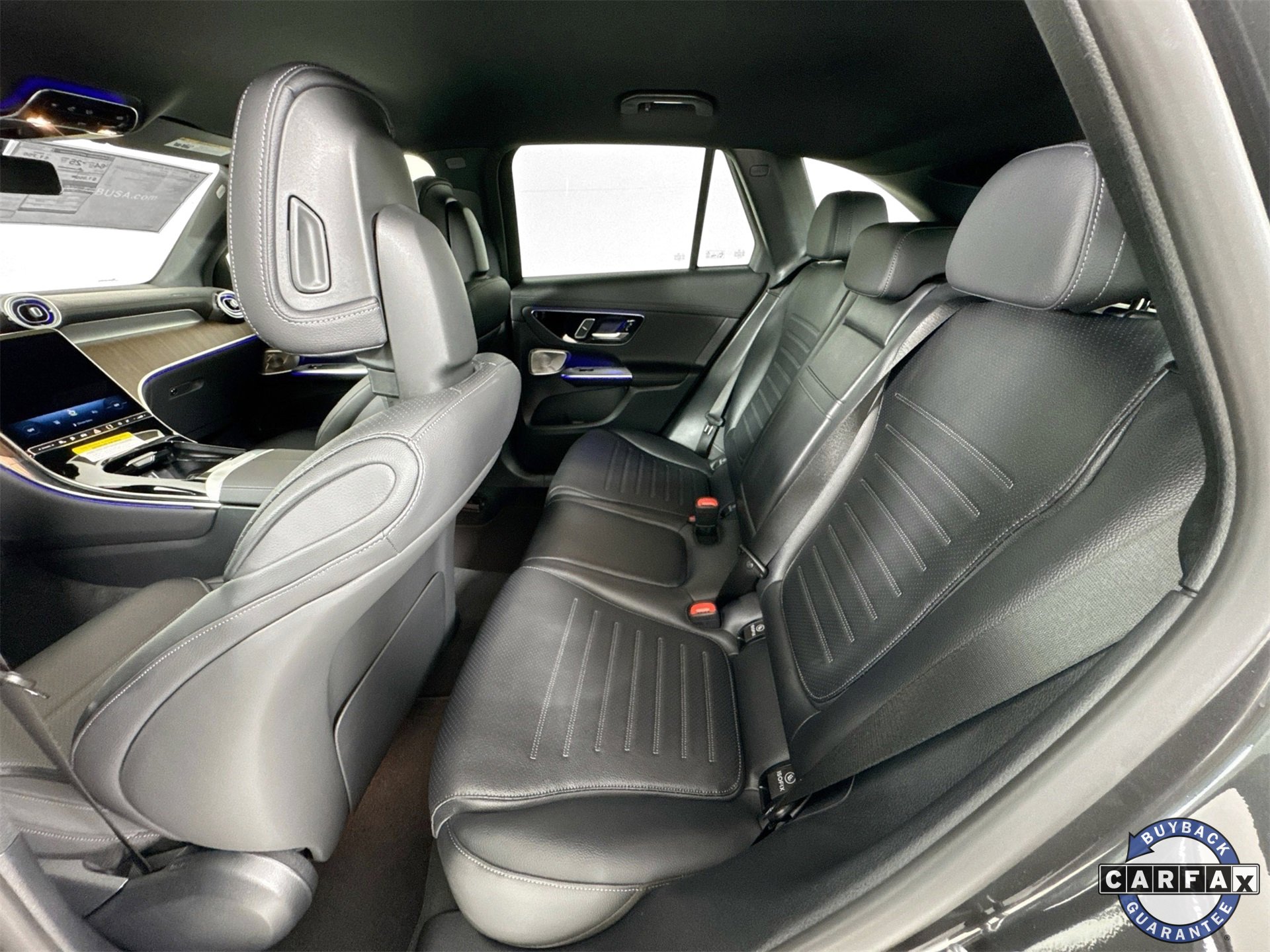 Used 2025 Mercedes-Benz GLC 350e 4MATIC image 26