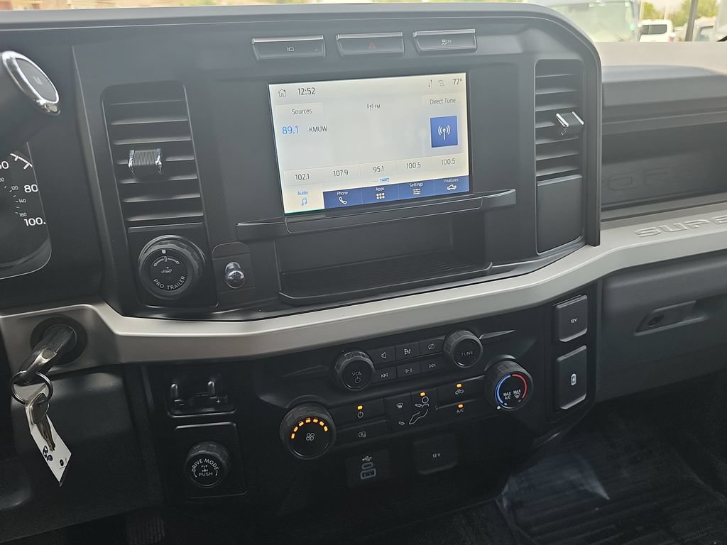 Used 2023 Ford F350 XL w/ 360-Degree Camera Package RWD image 19