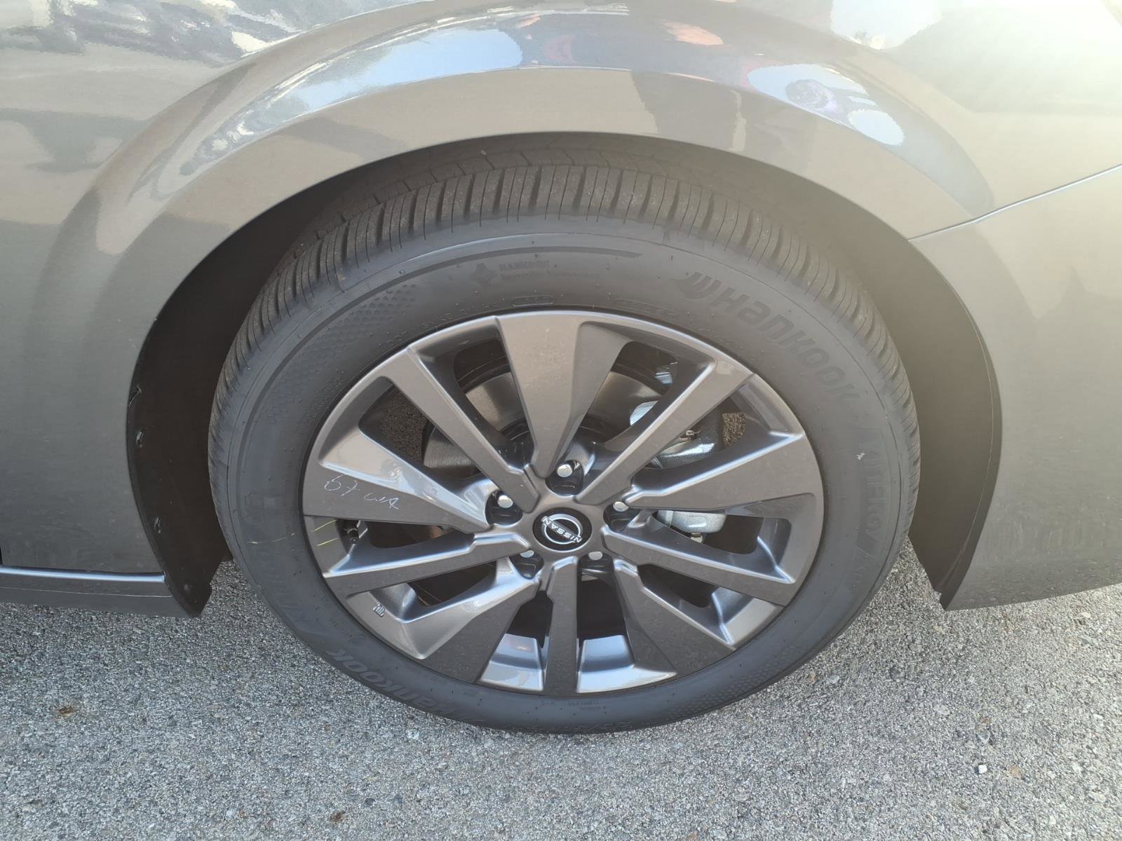 New 2026 Nissan Sentra SL FWD image 4