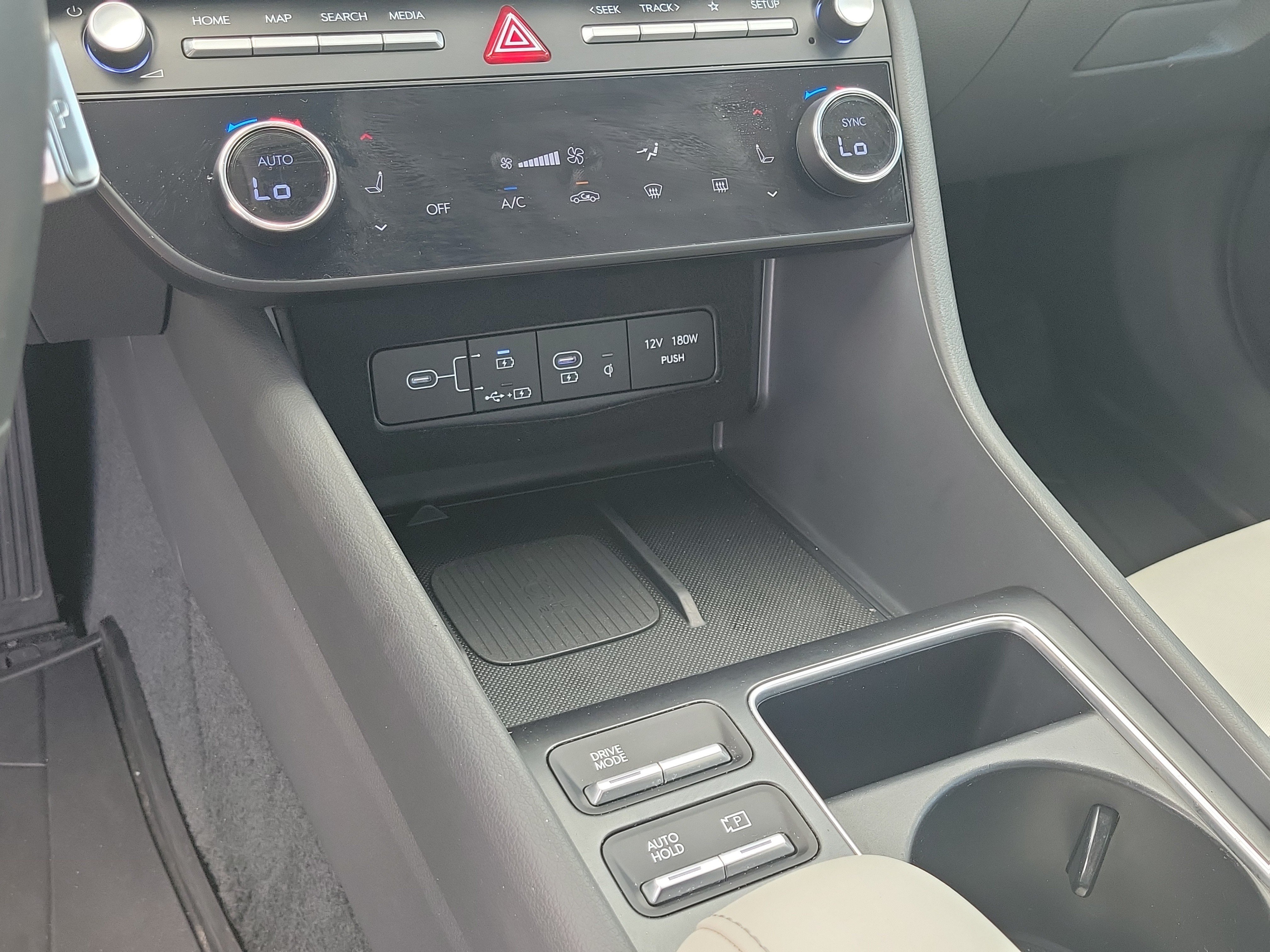 Used 2024 Hyundai Sonata SEL w/ Convenience Package FWD image 27