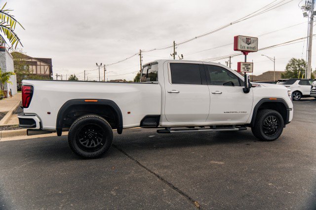 Used 2024 GMC Sierra 3500 Denali w/ Denali Reserve Package image 9