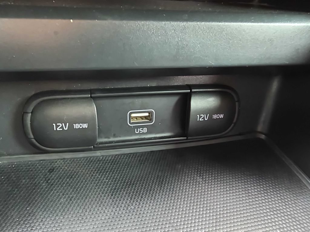 Used 2020 Kia Soul S FWD image 17