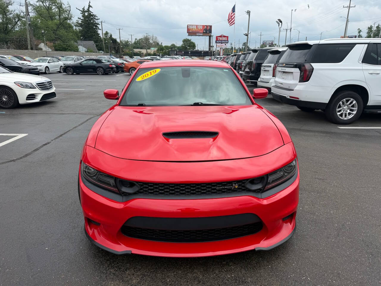 Used 2019 Dodge Charger Scat Pack RWD image 2