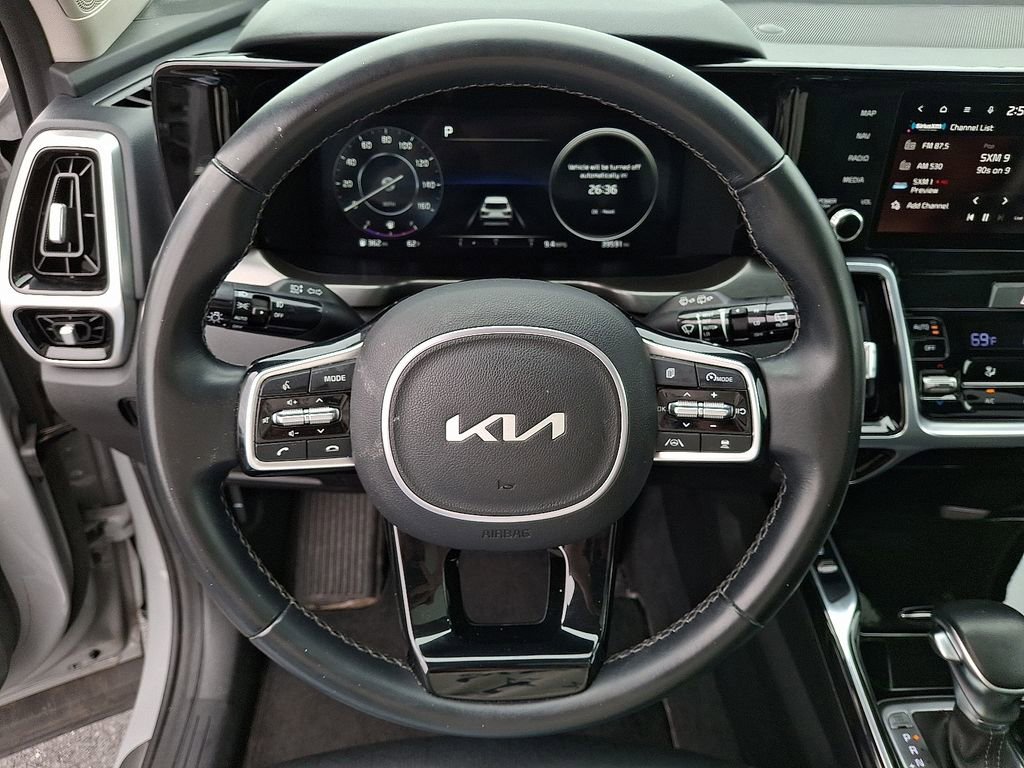Certified 2023 Kia Sorento SX AWD/4WD image 16