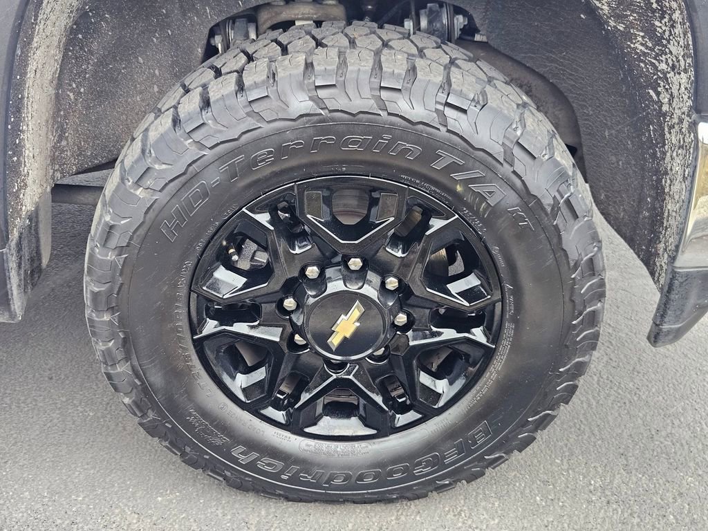 Used 2023 Chevrolet Silverado 2500 LT w/ Convenience Package image 32