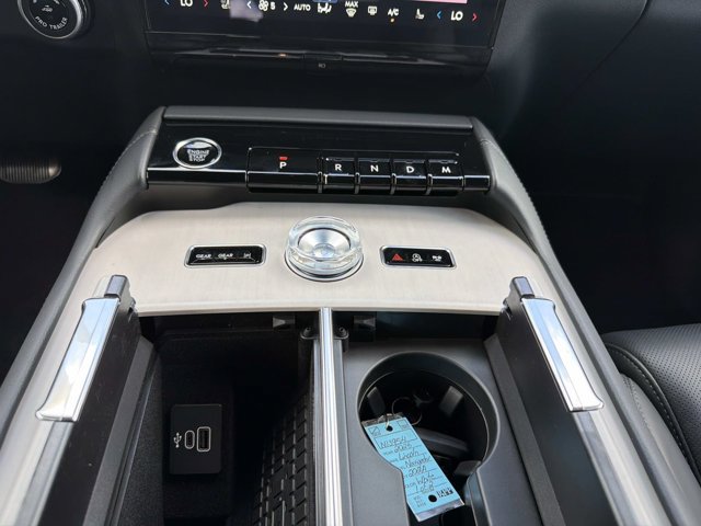 New 2026 Lincoln Navigator Reserve w/ Jet Appearance Package AWD/4WD image 29
