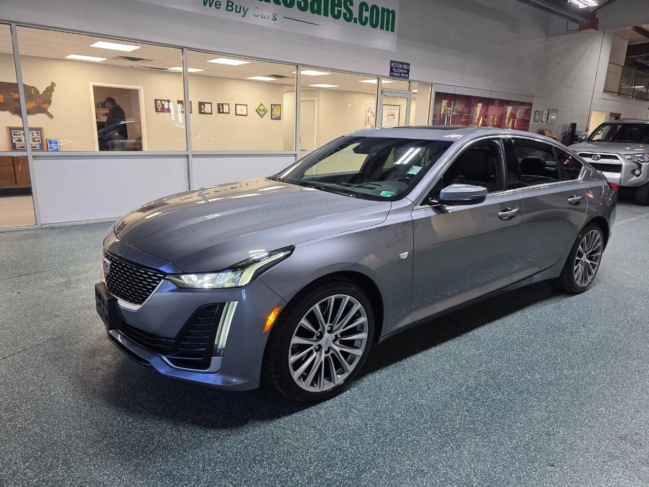 Used 2020 Cadillac CT5 Premium Luxury AWD/4WD image 2