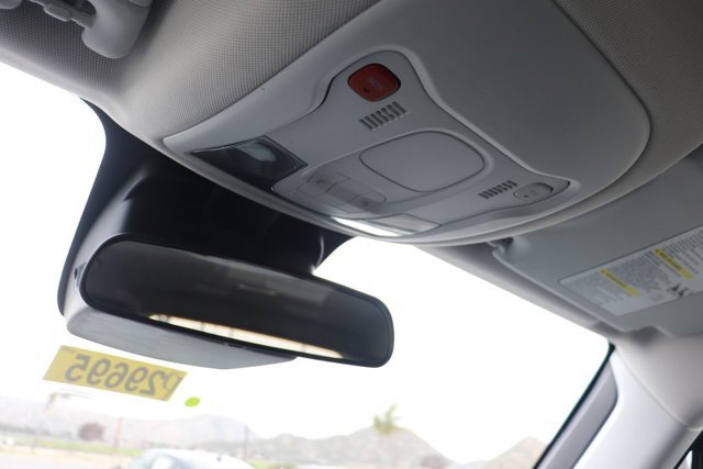 Used 2023 Jeep Renegade Latitude image 26