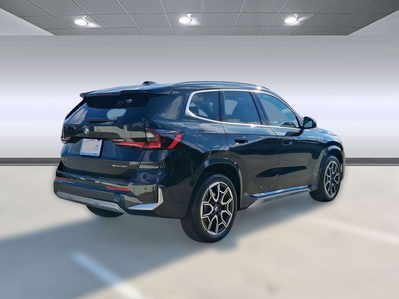 Used 2026 BMW X1 xDrive28i w/ Convenience Package image 9