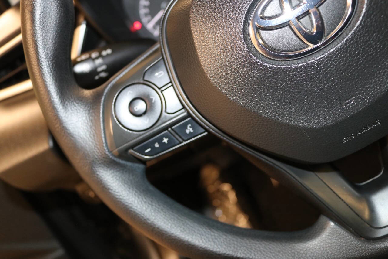 Used 2022 Toyota Corolla LE image 35