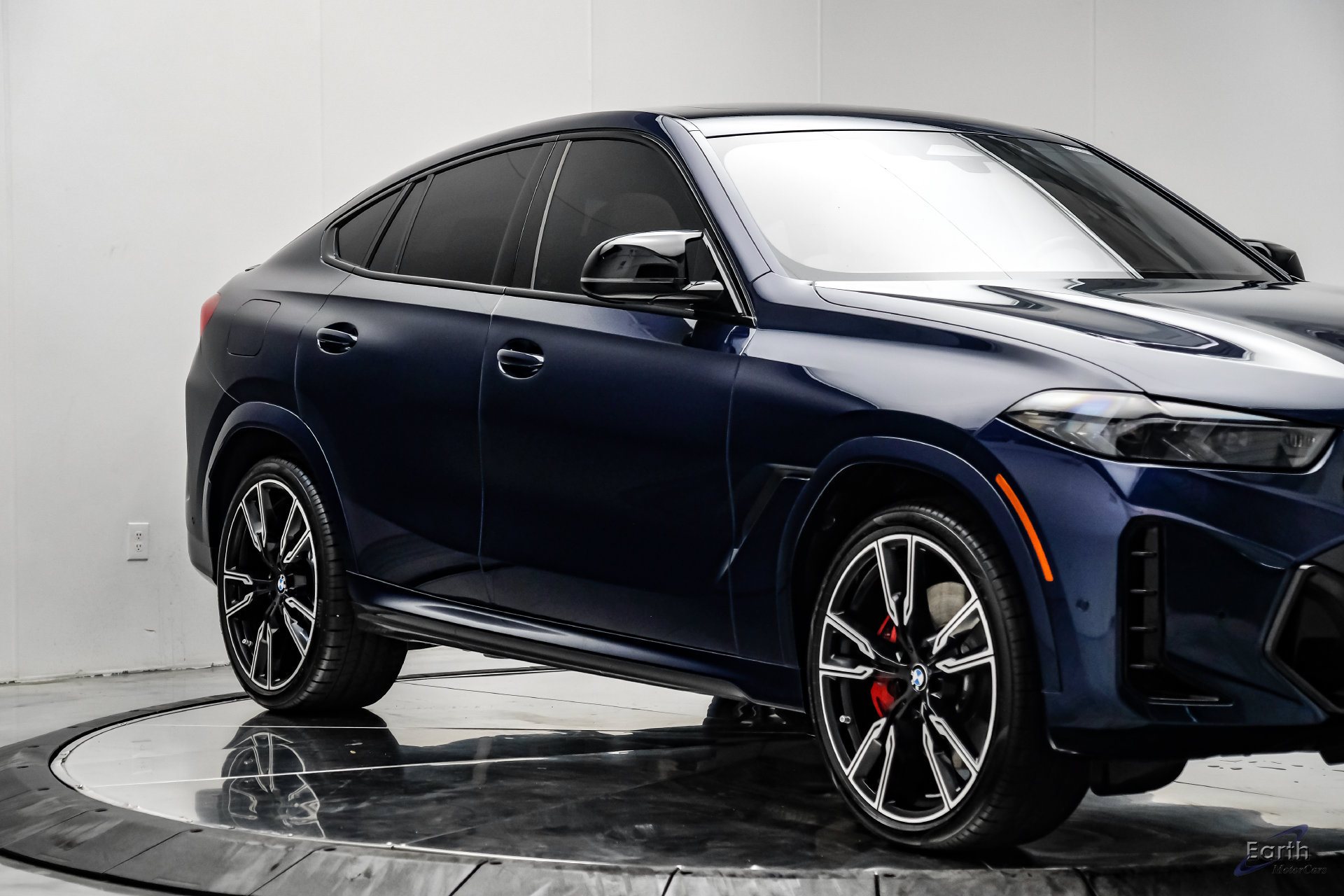 Used 2025 BMW X6 M60i w/ M Sport Professional Package AWD/4WD image 27