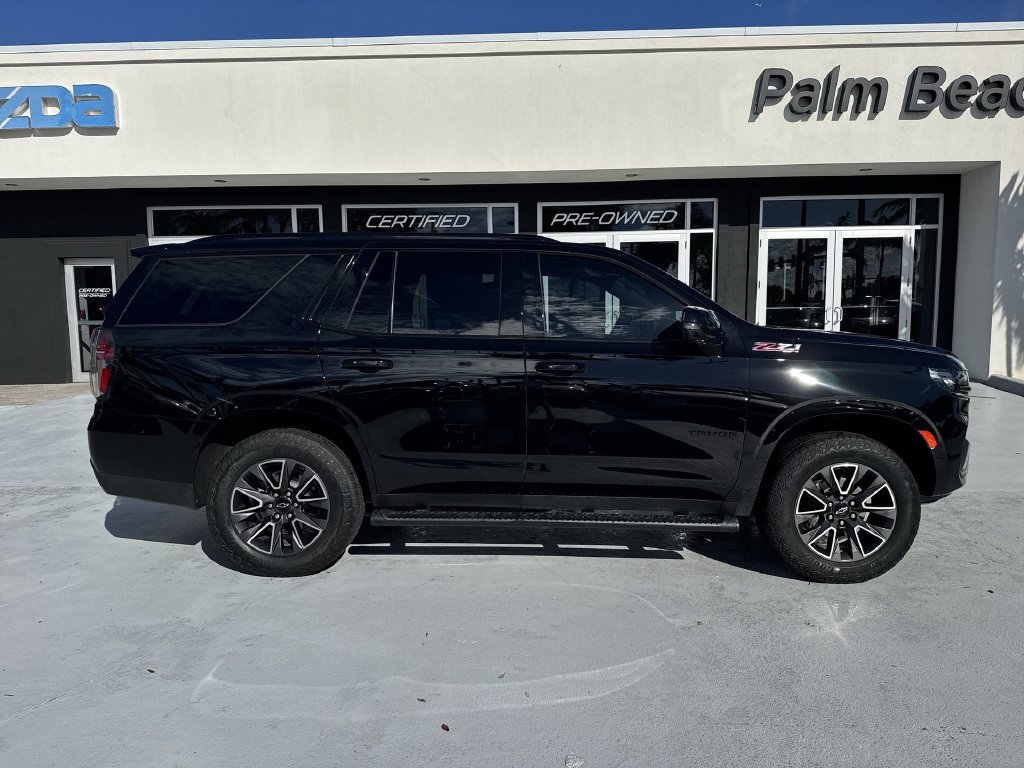 Used 2023 Chevrolet Tahoe Z71 w/ Luxury Package AWD/4WD image 5