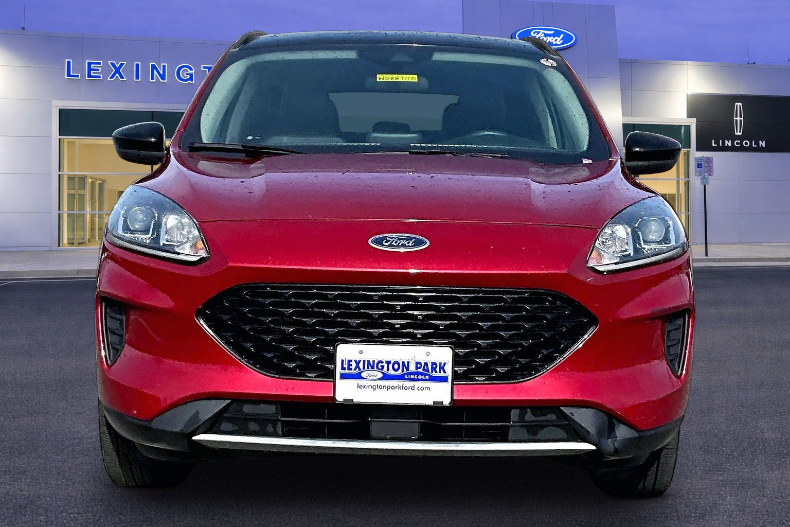 Used 2020 Ford Escape SE Sport AWD/4WD image 2