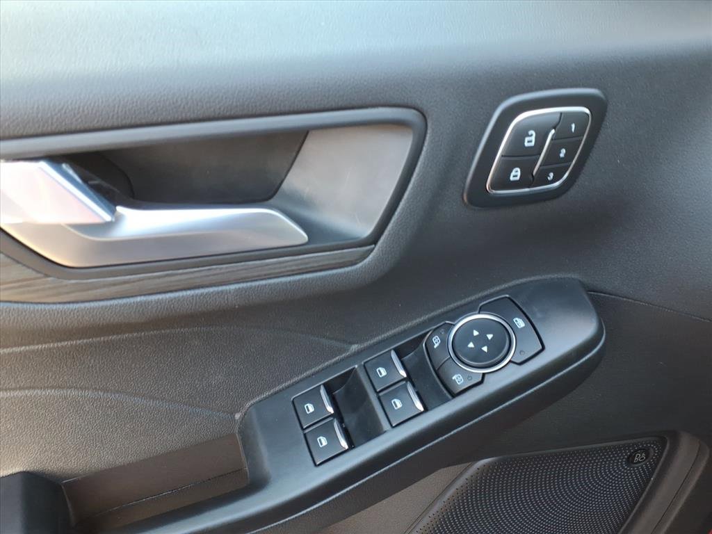 New 2026 Ford Escape SE image 11