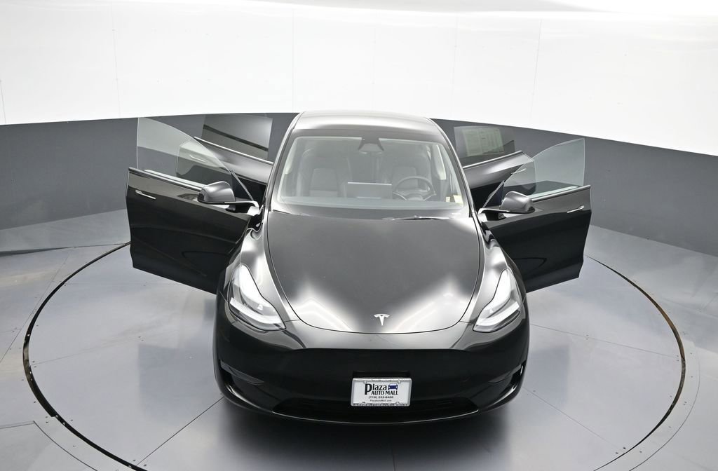 Used 2023 Tesla Model Y Long Range image 47