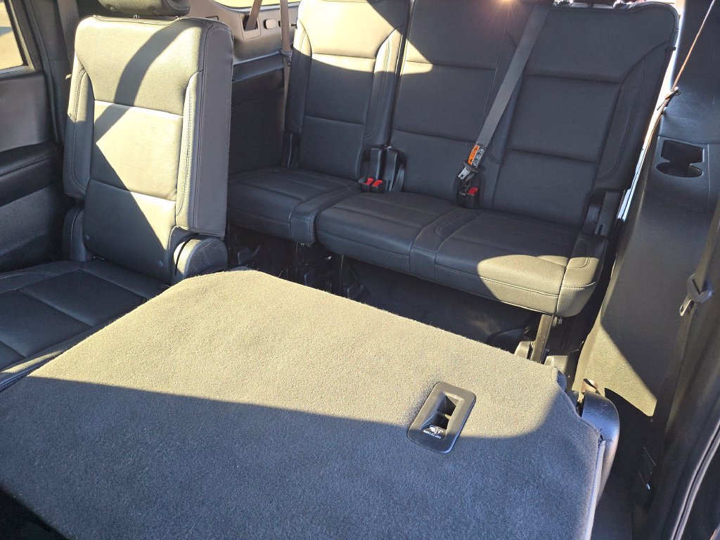 Used 2025 Chevrolet Suburban LT AWD/4WD image 27