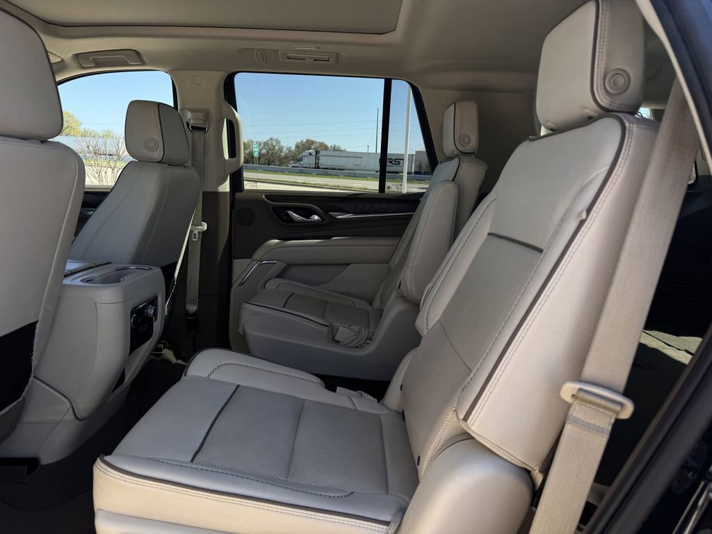 Used 2023 GMC Yukon Denali image 30