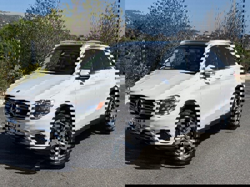 Used 2017 Mercedes-Benz GLC 300 image 2